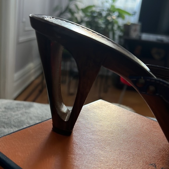 Luisa D’orio faux leather straps cut out wooden heel blue sandals , size 10 - Picture 6 of 7